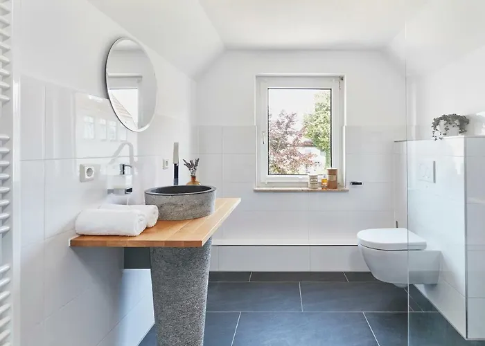 Gluecksferien- Gaensebluemchen